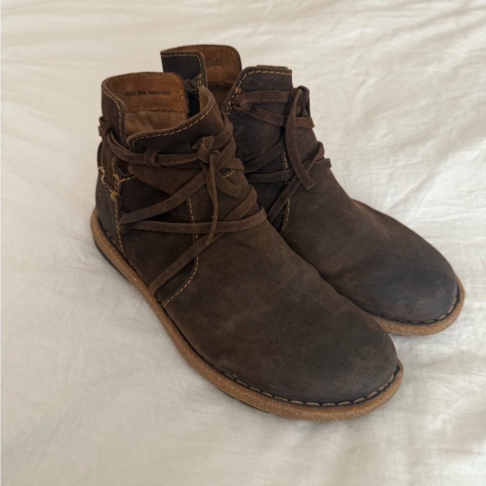 Born Brown Leather Boots